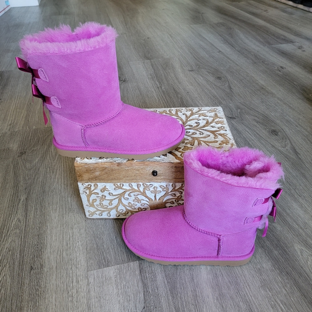 UGG Kid's Bailey Bow II Water-resistant Suede Boot - Picture 2 of 8